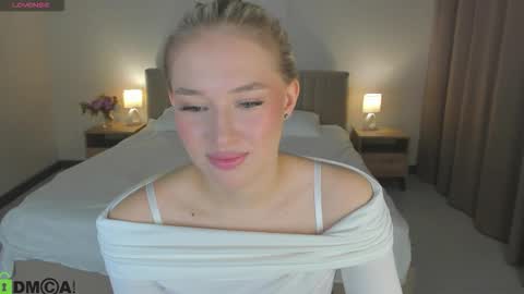 Chloe online show from 01/13/26, 04:18