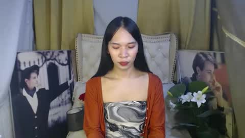 chloe_bilat online show from 11/28/25, 01:41