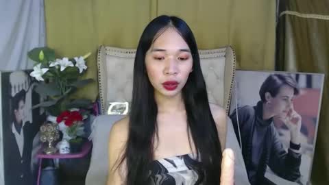 chloe_bilat online show from 12/03/25, 11:58