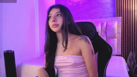 chloe_bluee_ online show from 06/02/26, 11:12