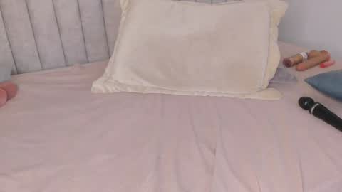 Chloe online show from 01/06/25, 01:30