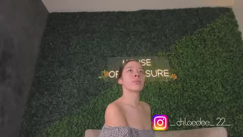 Chloe online show from 09/20/25, 11:55