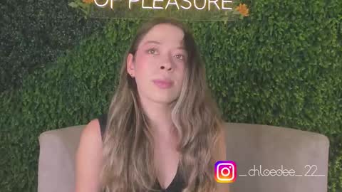 Chloe online show from 10/02/25, 12:45