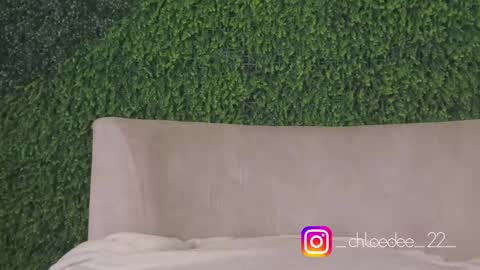 Chloe online show from 10/04/25, 11:19