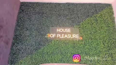 Chloe online show from 10/05/25, 12:58