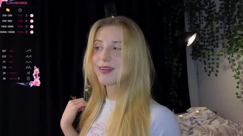 Arianaa Mourrr online show from 12/23/24, 06:22