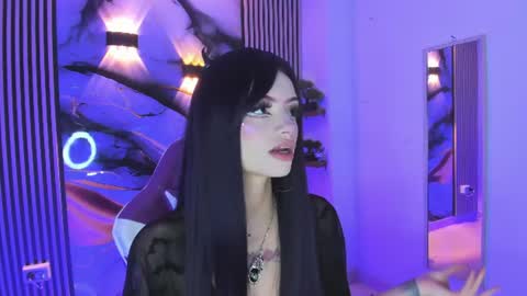 chloe_jacksonn online show from 06/10/26, 07:57