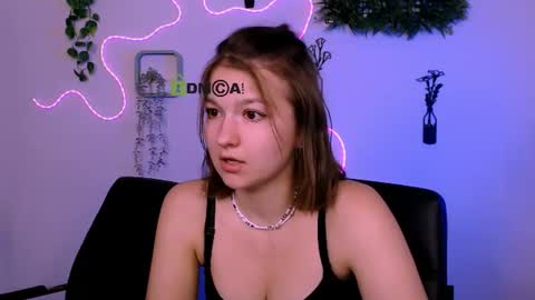chloe_ley online show from 07/28/26, 03:21