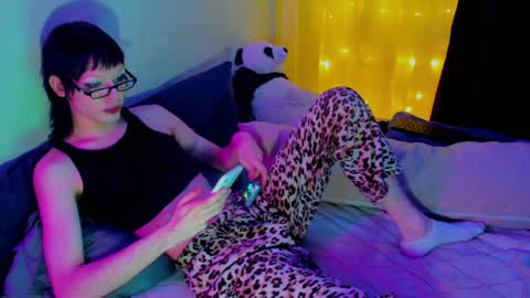 Chloe-Lorelei online show from 01/20/25, 07:46