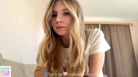 hloe online show from 10/13/25, 11:43