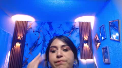 chloe_smith5 online show from 02/26/26, 06:07