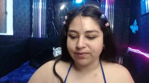 chloe_smith5 online show from 06/06/26, 01:27