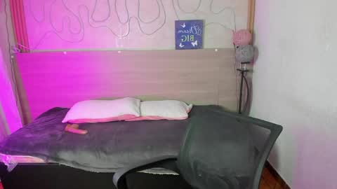 chloe_stark_ online show from 05/27/26, 12:13