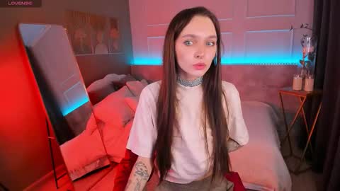 Chloe online show from 03/24/26, 08:47