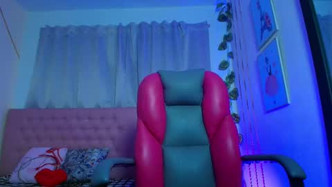 Lulu  online show from 11/06/25, 02:23