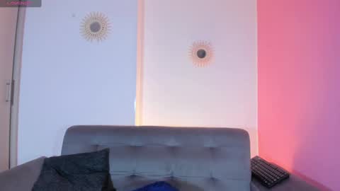 Chloe Miller  online show from 10/04/25, 03:48