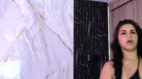 chloe online show from 06/03/26, 12:46