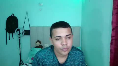 chloe_wild11 online show from 09/14/25, 02:44