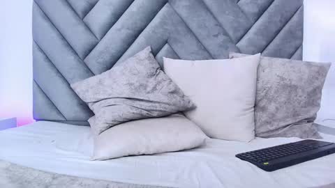 chloe_wilson7 online show from 01/31/25, 11:13