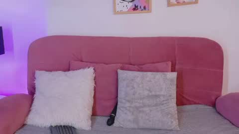 chloe_wilson7 online show from 07/28/26, 12:48