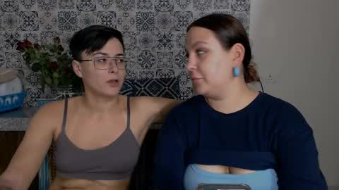 Eva and Sandra online show from 03/08/25, 03:45