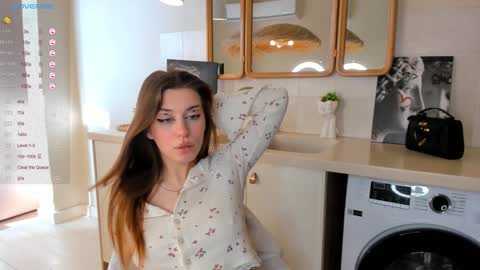 Snapshot of chloealice chatting on 02/05/25, 10:19 Megan and Jeniffer online show from 02/05/25, 10:19
