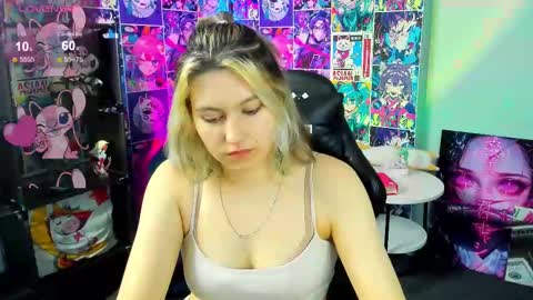 Snapshot of chloebloss0m chatting on 02/21/25, 02:06 Boni online show from 02/21/25, 02:06