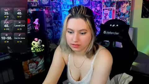 Snapshot of chloebloss0m chatting on 03/06/25, 06:08 Boni online show from 03/06/25, 06:08