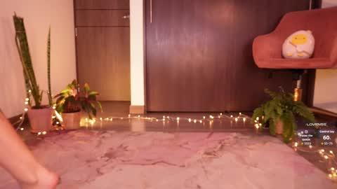 Snapshot of chloebritto chatting on 09/18/25, 07:16 cloe online show from 09/18/25, 07:16