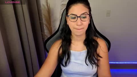 Chloe online show from 04/27/26, 10:57
