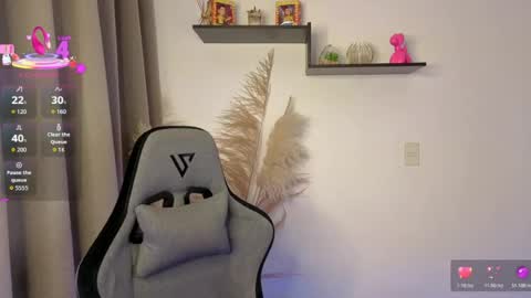 Chloe online show from 07/28/26, 12:48