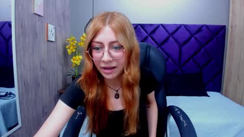 chloecampbell03 online show from 09/25/25, 01:15