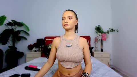 Snapshot of chloecheryy chatting on 11/05/25, 06:13 Chloe online show from 11/05/25, 06:13