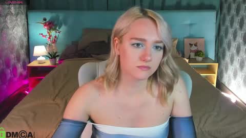 Snapshot of chloedeccker chatting on 05/17/26, 02:20 Chloe Deccker online show from 05/17/26, 02:20