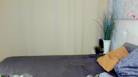 Snapshot of chloedeccker chatting on 06/02/26, 12:56 Chloe Deccker online show from 06/02/26, 12:56
