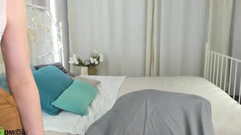 Snapshot of chloedeccker chatting on 06/05/26, 01:45 Chloe Deccker online show from 06/05/26, 01:45