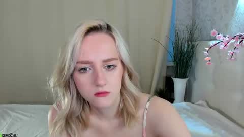 Snapshot of chloedeccker chatting on 06/10/26, 01:06 Chloe Deccker online show from 06/10/26, 01:06