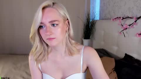 Chloe Deccker online show from 06/30/26, 01:17