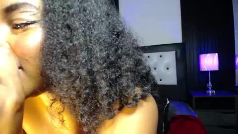 chloee_hs online show from 03/04/25, 06:15