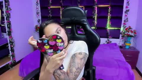 ChloeeThompson online show from 02/18/25, 02:59