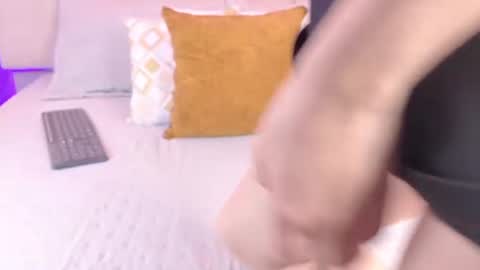 chloeferreira online show from 07/30/26, 04:00