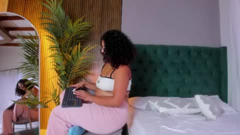 Snapshot of chloefixxx chatting on 06/13/26, 08:51 Chloe fixxx online show from 06/13/26, 08:51
