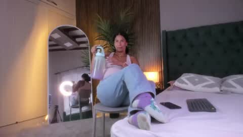Chloe fixxx online show from 06/22/26, 08:50