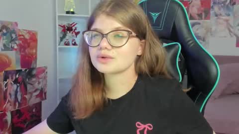 Snapshot of chloehalses chatting on 02/02/26, 05:28 ChloeHalses online show from 02/02/26, 05:28