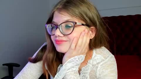 Snapshot of chloehalses chatting on 02/03/26, 06:40 ChloeHalses online show from 02/03/26, 06:40
