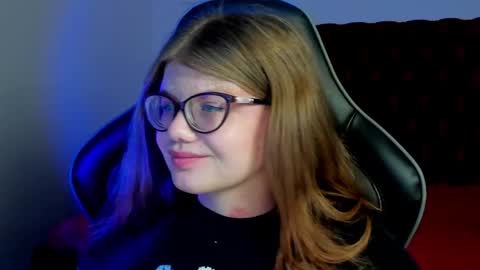 Snapshot of chloehalses chatting on 03/29/26, 05:02 ChloeHalses online show from 03/29/26, 05:02