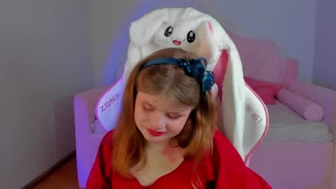 Snapshot of chloehalses chatting on 05/12/26, 05:59 ChloeHalses online show from 05/12/26, 05:59