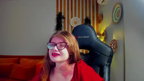 Snapshot of chloehalses chatting on 05/29/26, 05:00 ChloeHalses online show from 05/29/26, 05:00