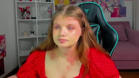Snapshot of chloehalses chatting on 06/08/26, 07:03 ChloeHalses online show from 06/08/26, 07:03