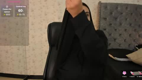  Chloe Harper  online show from 05/21/26, 11:50